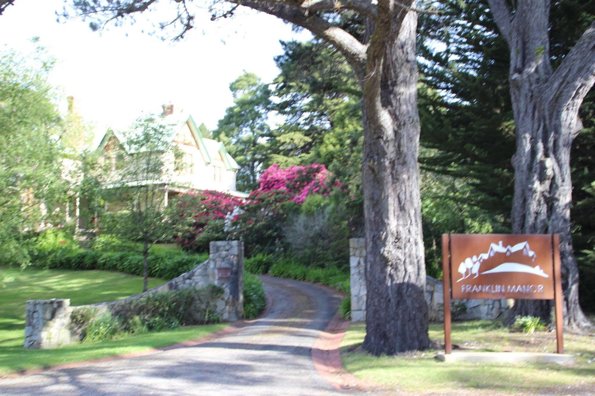 Franklin Manor Hotel Strahan Exterior photo