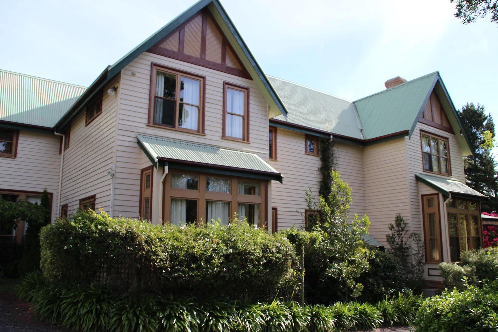 Franklin Manor Hotel Strahan Exterior photo
