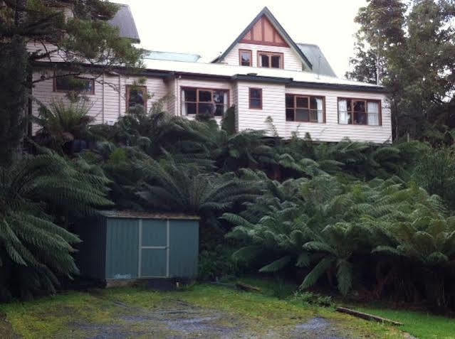 Franklin Manor Hotel Strahan Exterior photo